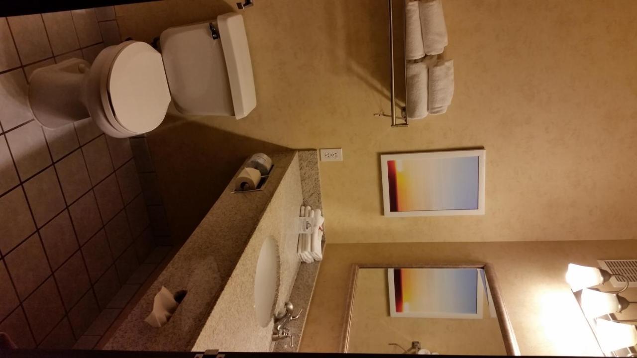 Days Inn & Suites By Wyndham Vancouver Ngoại thất bức ảnh